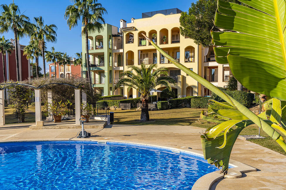 Attraktive Maisonette-Wohnung in einer luxuriösen Wohnanlage in Santa Ponsa