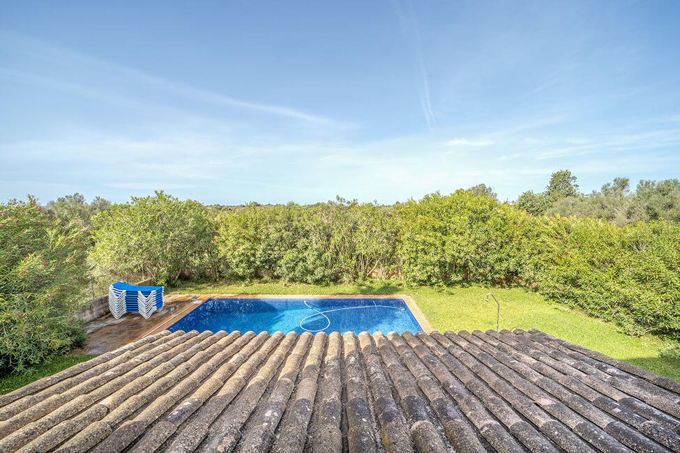 Finca de piedra natural con piscina y licencia de alquiler vacacional en Felanitx