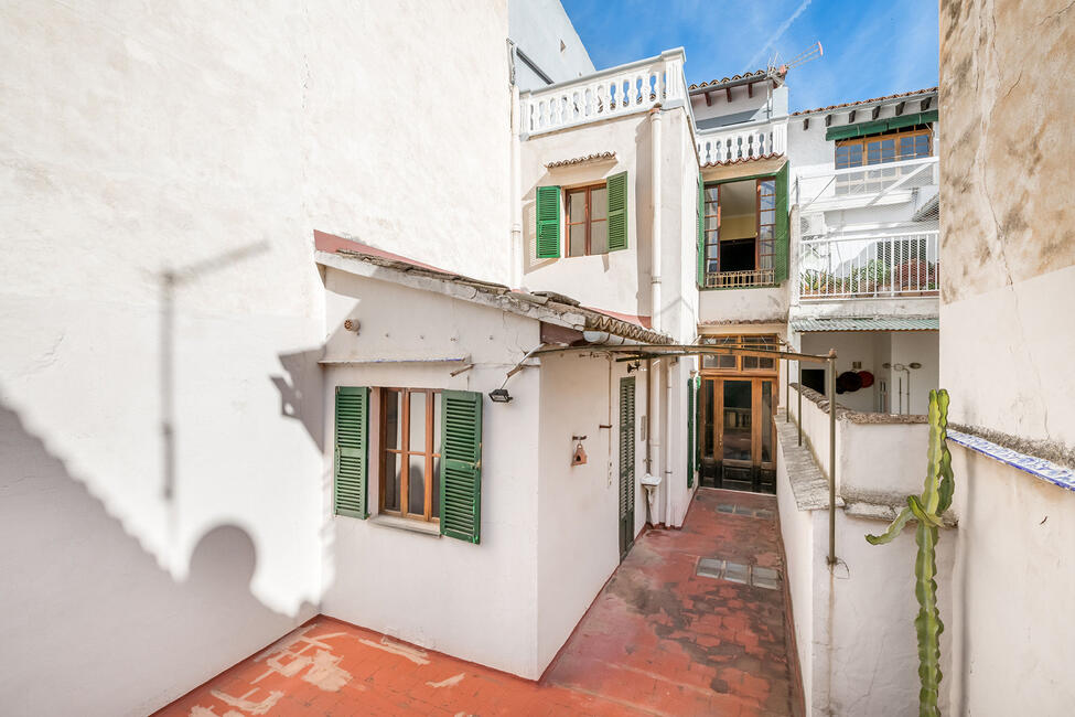 Mallorquinisches Dorfhaus mit rustikalem Charme und Bergblick in Soller