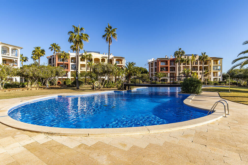 Attraktive Maisonette-Wohnung in einer luxuriösen Wohnanlage in Santa Ponsa