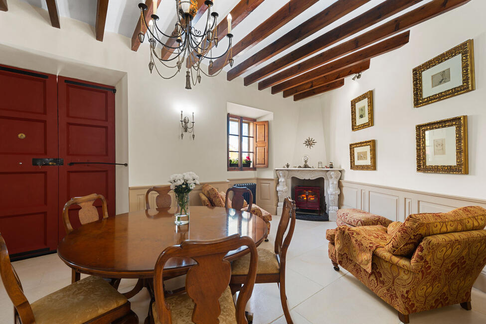 Spacious renovated mansion in the heart of Calvià