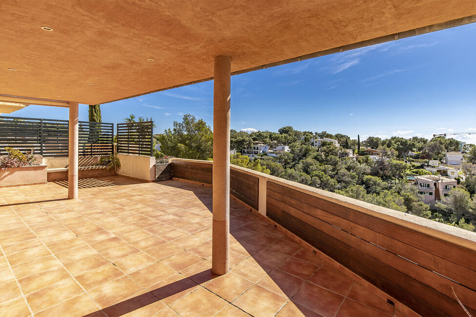 Schönes Reihenhaus mit Meerblick und Gemeinschaftspool in Portals Nous