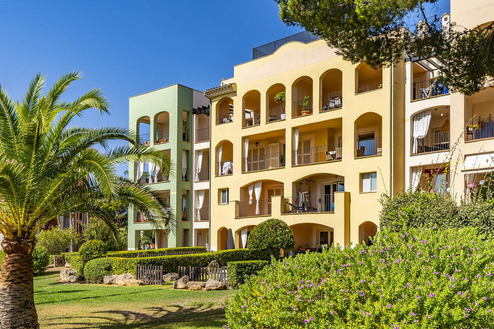 Attraktive Maisonette-Wohnung in einer luxuriösen Wohnanlage in Santa Ponsa