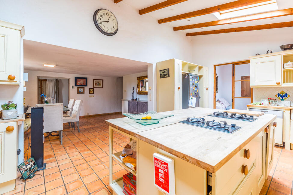 Multigenerational family finca with 11 rooms in Santa Maria del Cami