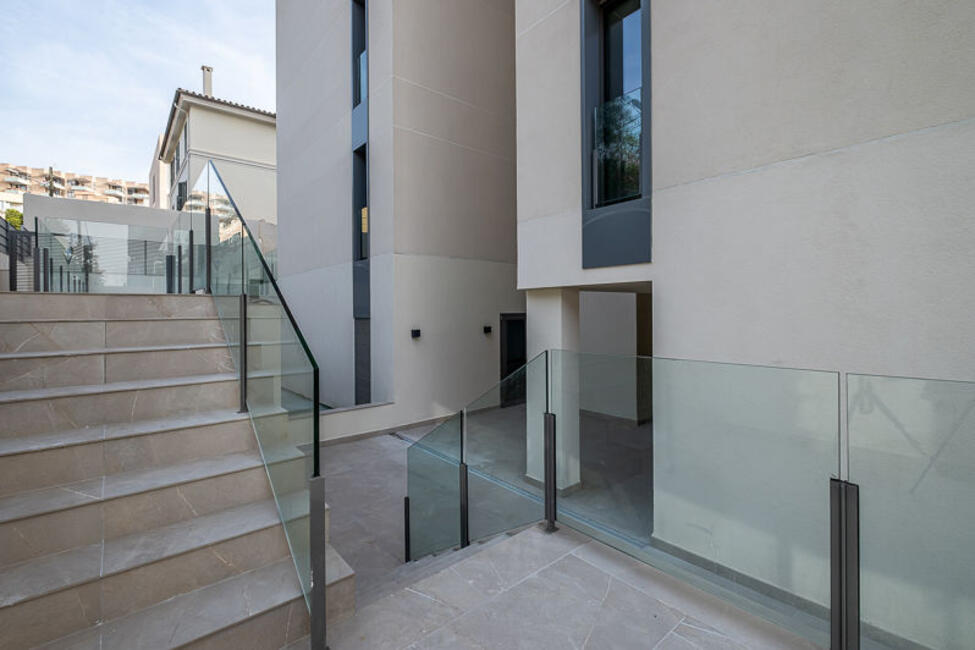 Elegante Apartments in 1er Meereslinie mit Pool und Meerblick in Palma