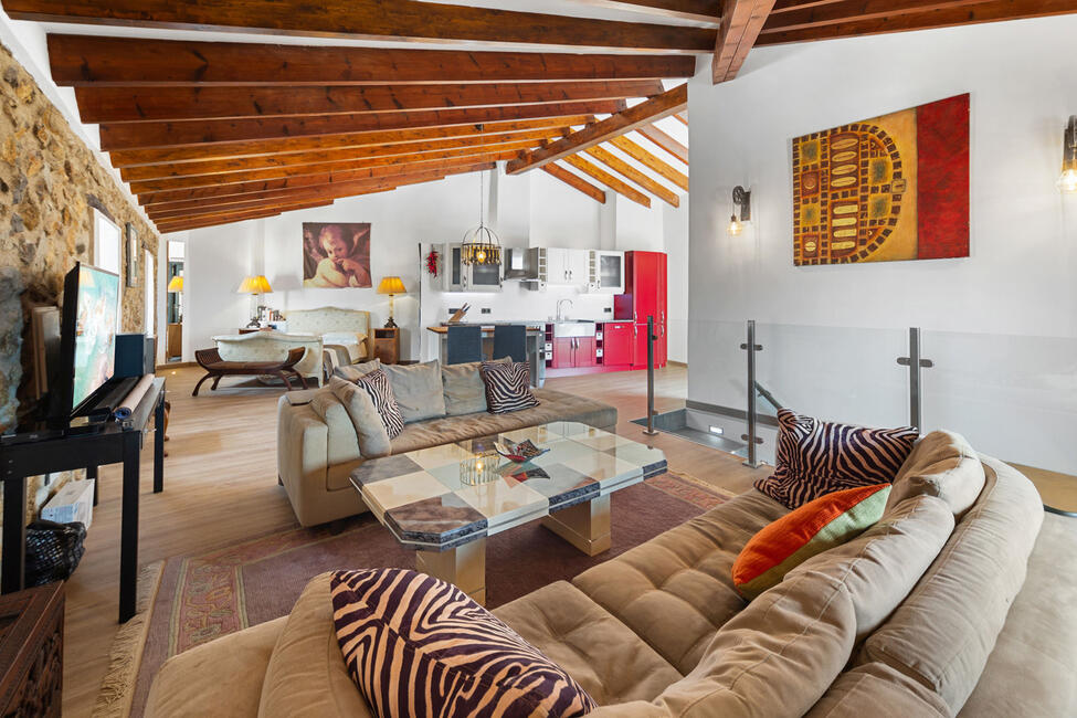 Spacious renovated mansion in the heart of Calvià