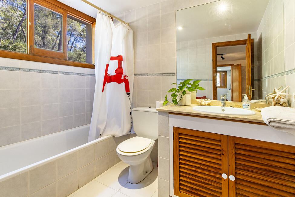 Tolles Apartment mit herrlichem Meerblick und Gemeinschaftspool in Cas Catalá