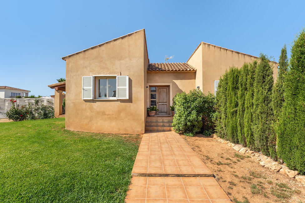Sonniges Chalet mit Pool und Ferienvermietungslizenz in Sa Rápita