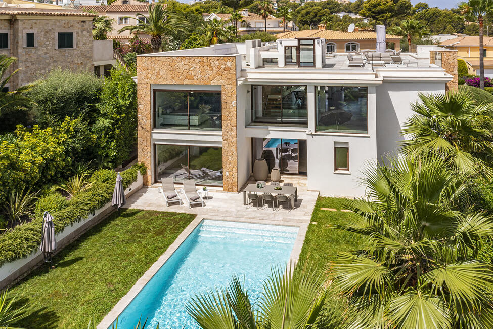 Sea view villa of the extra class - passive house in Nova Santa Ponsa