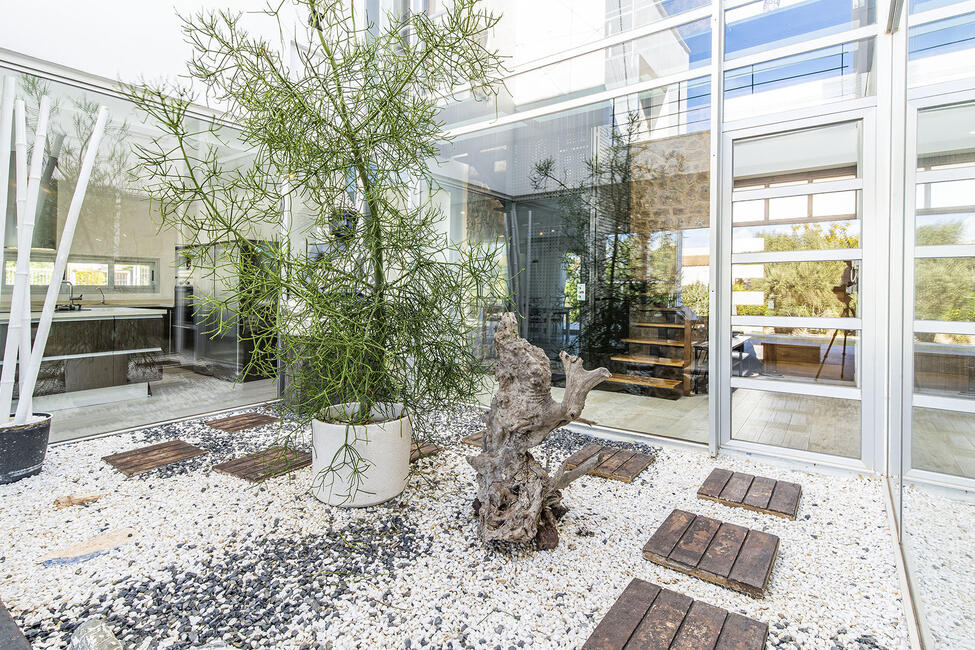 Moderne Villa mit Pool und Ferienvermietungslizenz in Sa Torre
