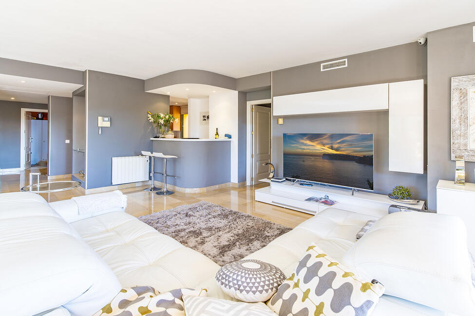 Tolles Penthouse in exklusiver Anlage mit grosser Dachterrasse in Nova Santa Ponsa