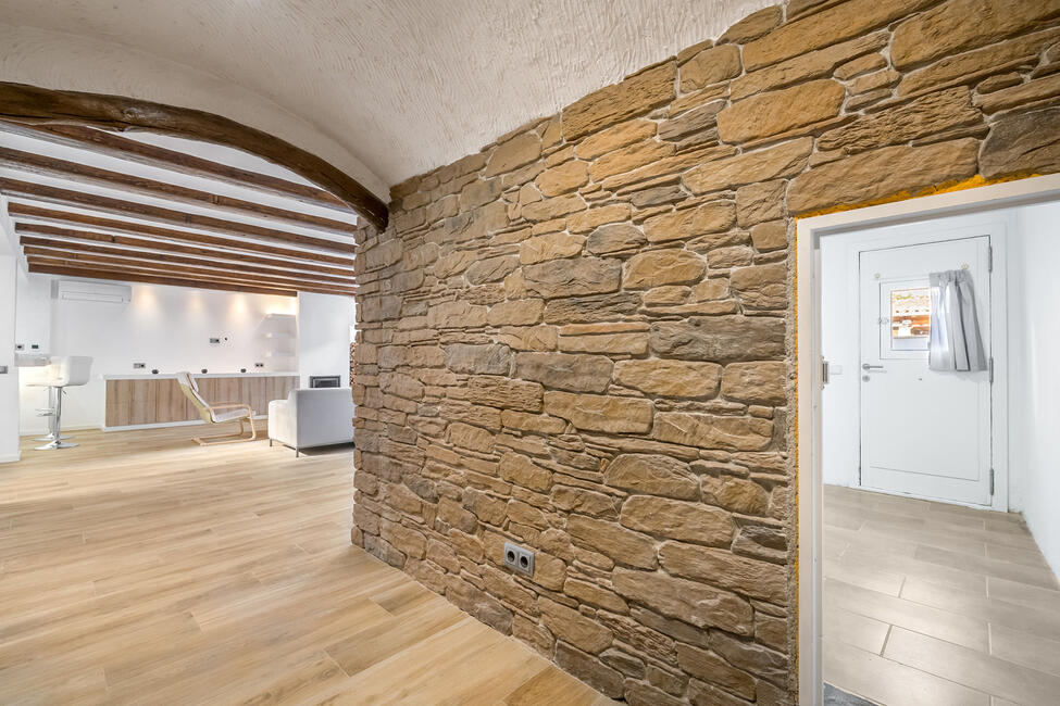 Renoviertes Stadthaus im modernen Stil mit Dachterrasse in Andratx