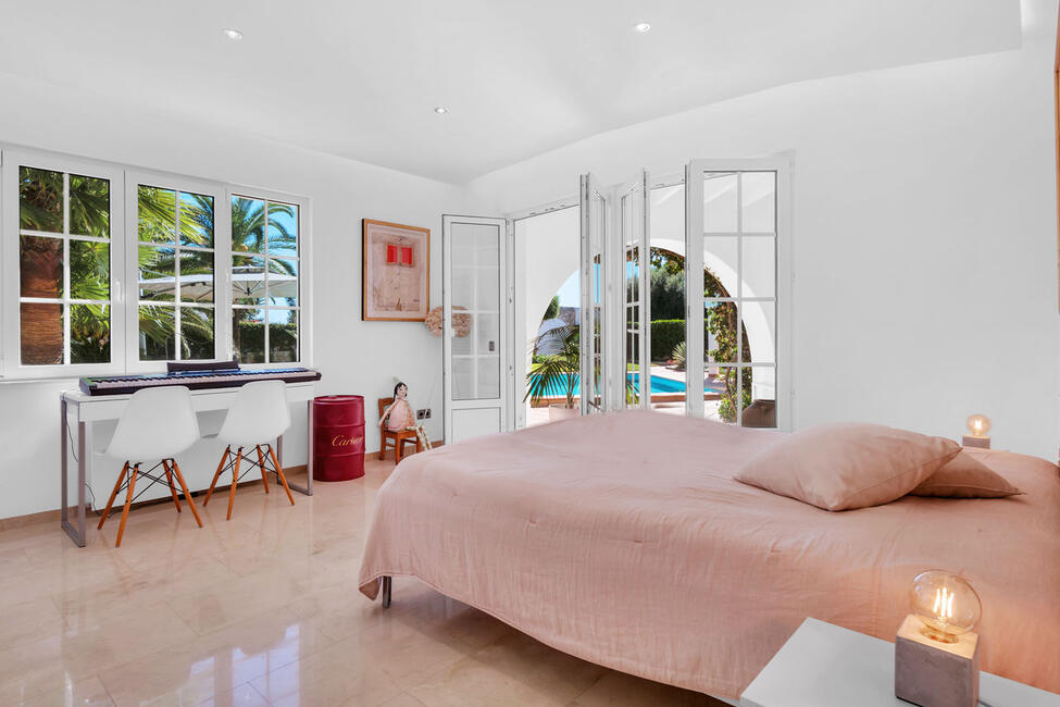 Villa in 2. Meereslinie mit fantastischem Meerblick in Sol de Mallorca