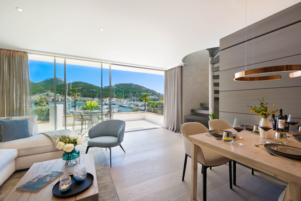 Modernes Luxus-Penthouse mit Dachterrasse in 1. Meereslinie von Puerto Andratx