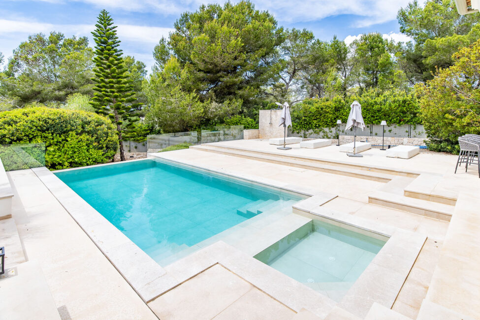Charmante renovierte Villa mit privatem Pool in Cala Vinyas